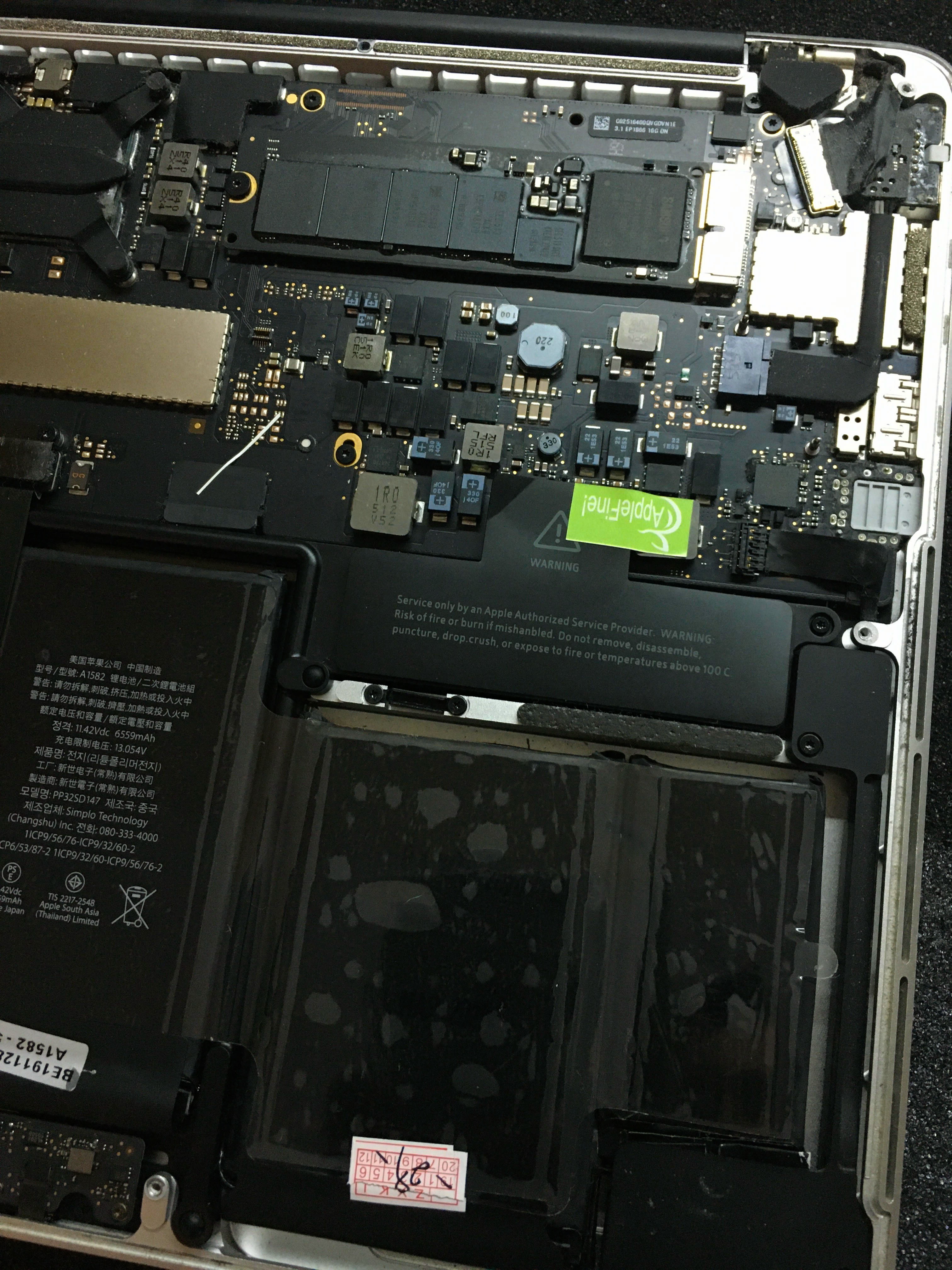 Замена аккумулятора MacBook Pro A1398